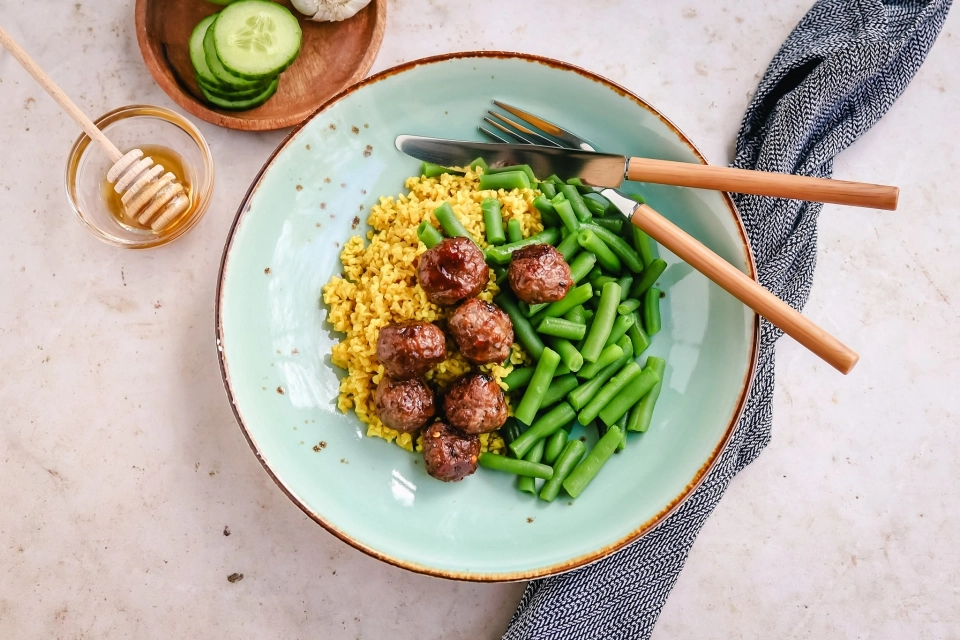 Bulgur met sperziebonen & honing-gehaktballetjes