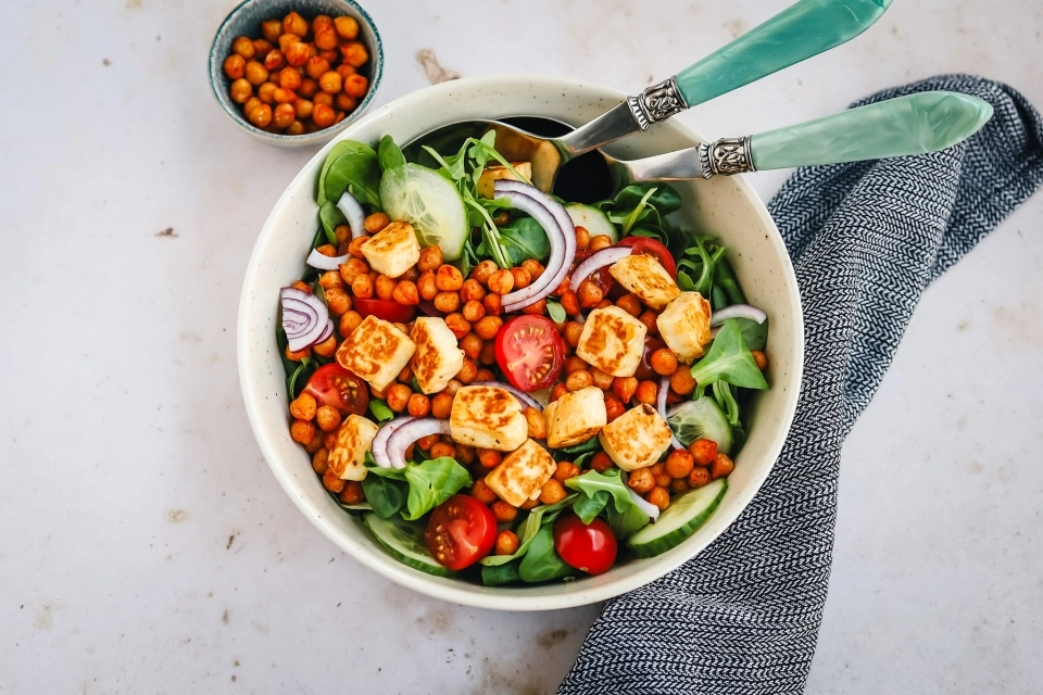 Halloumi kikkererwten salade