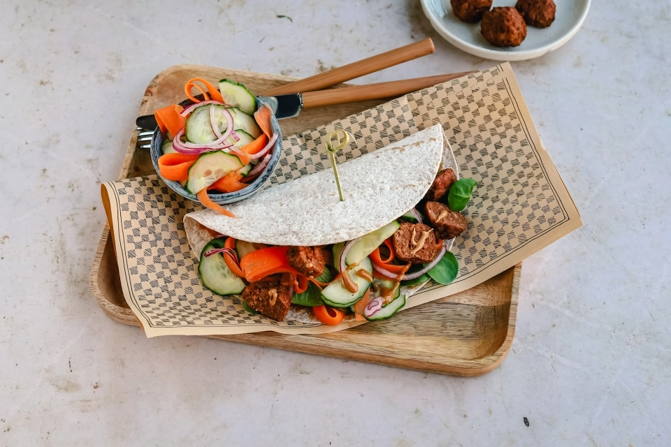 Wrap met falafel & pindakaas