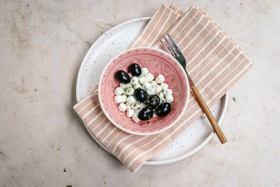 Geitenkaas bolletjes met olijven