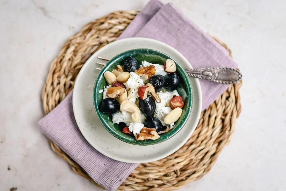 Olijven met noten & feta