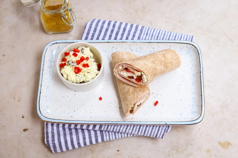 Wrap met kalkoenfilet & sausje