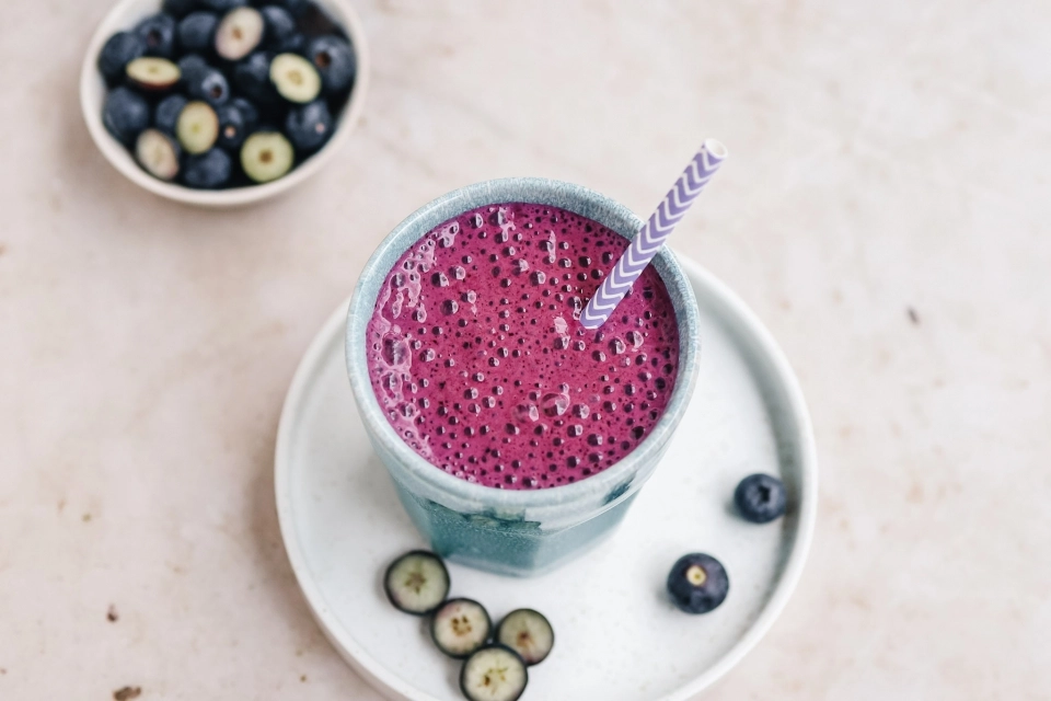 Blauwe bessen proteïne shake