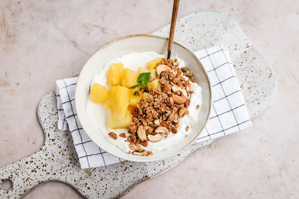 Kwark met ananas & muesli