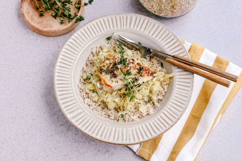 Kipfilet met romige spitskool