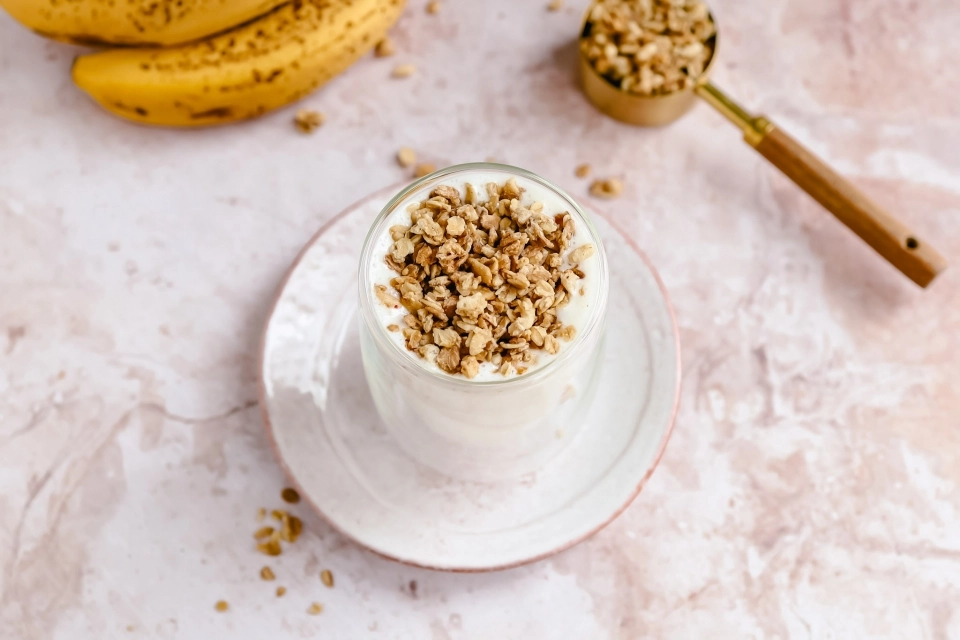 Ontbijtshake met banaan & muesli