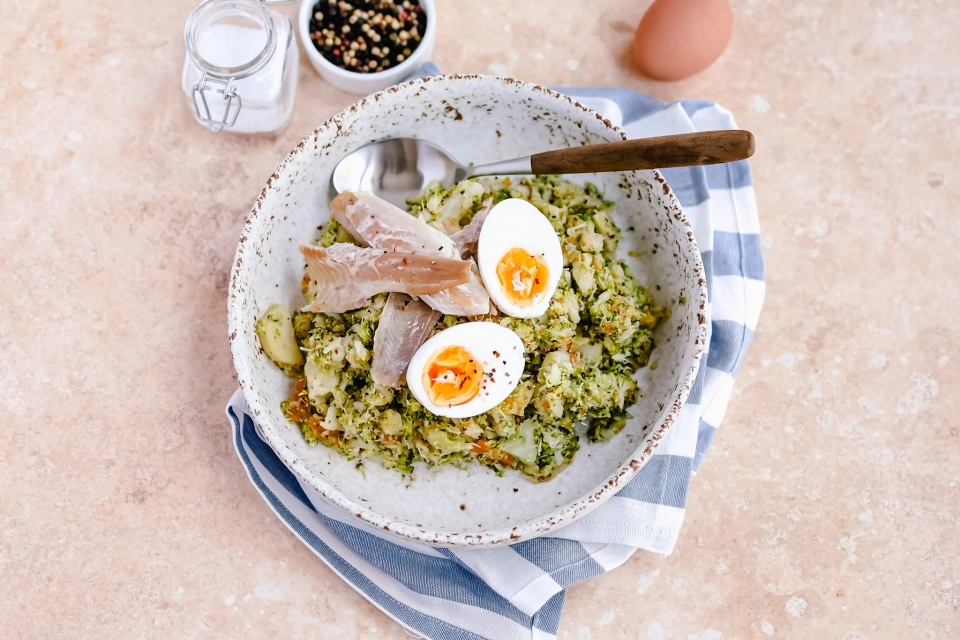 Groentepuree met forel & gekookt ei