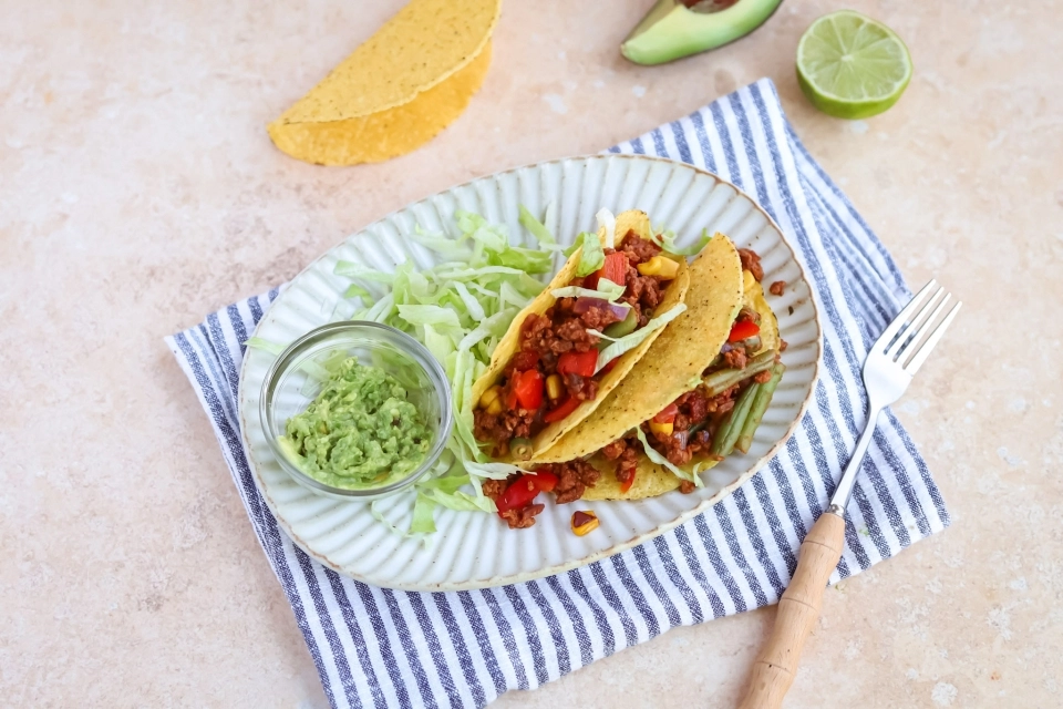 Taco’s met plantaardig gehakt, paprika & sperziebonen