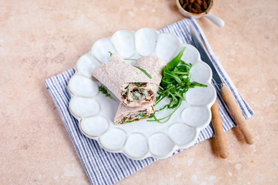 Wrap met pittige geitenkaas & rucola