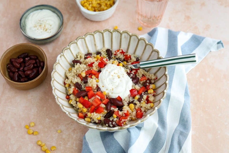 Mexicaanse bonenschotel met quinoa