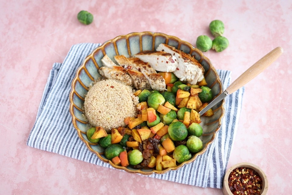 Couscous met spruitjes & rozijnen