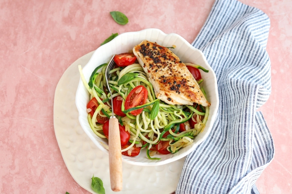 Kipfilet met courgettespaghetti