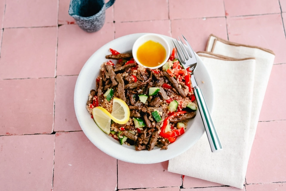 Couscoussalade met runderreepjes