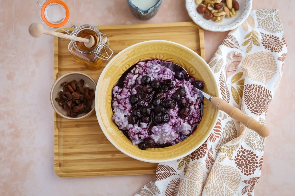 Havermout met blauwe bessen & noten