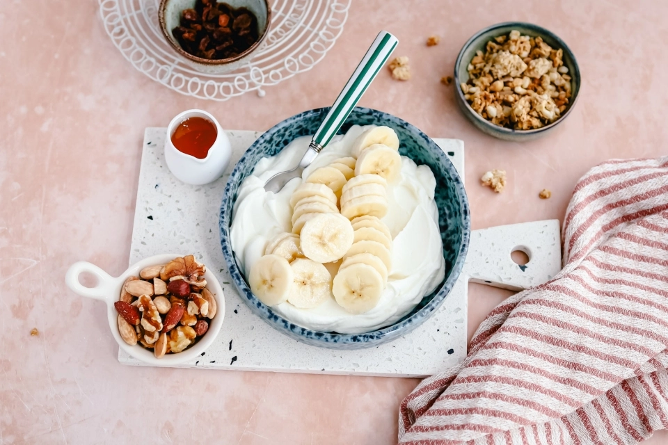 Yoghurt met banaan & muesli
