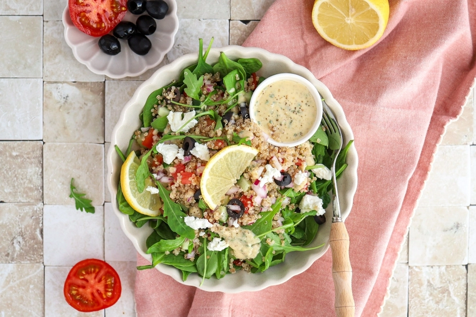 Griekse quinoa salade
